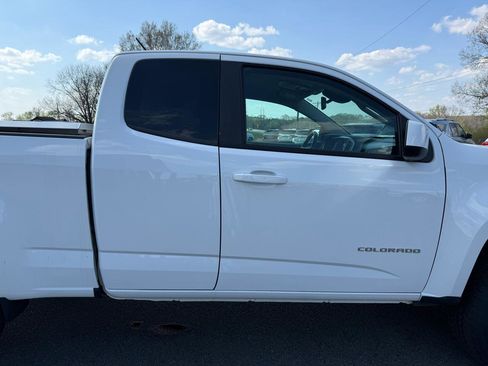 Used 2022 Chevrolet Colorado LT w/ Fleet Safety Package image 36