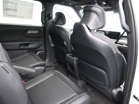 New 2027 Kia Telluride S w/ Towing Package image 20