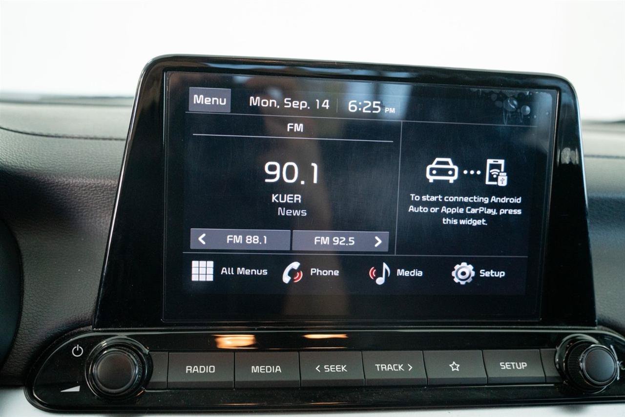 Used 2023 Kia Forte LXS FWD image 17