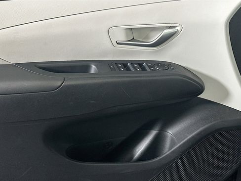 Used 2025 Hyundai Tucson SEL FWD image 15