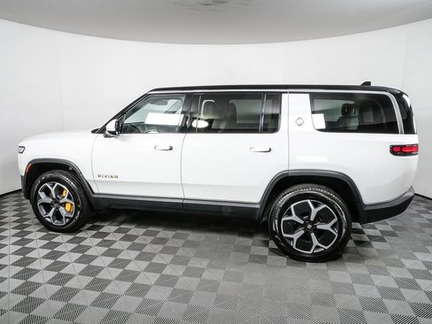 Used 2024 Rivian R1S Adventure image 2