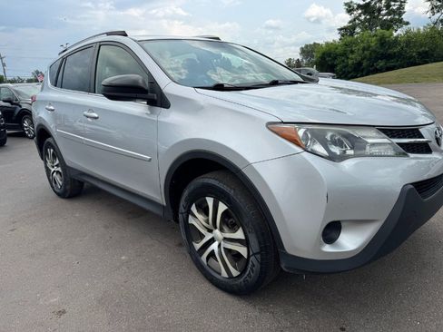 Used 2013 Toyota RAV4 LE FWD image 12