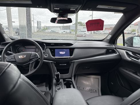 Used 2023 Cadillac XT5 Premium Luxury image 28