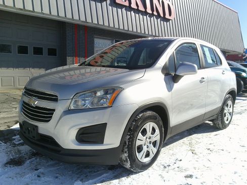 Used 2016 Chevrolet Trax LS image 10