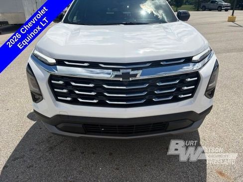 New 2026 Chevrolet Equinox LT w/ Convenience Package II FWD image 8