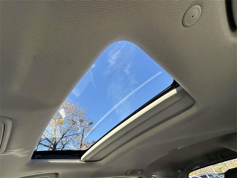 Used 2023 Honda CR-V EX-L image 37