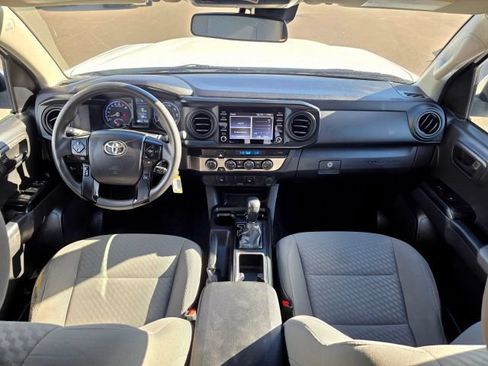 Used 2023 Toyota Tacoma SR AWD/4WD image 17