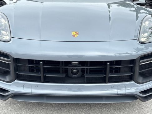 Used 2022 Porsche Cayenne Turbo GT image 11