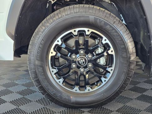 Certified 2025 Toyota Tundra SR5 w/ TRD Off-Road Package AWD/4WD image 11