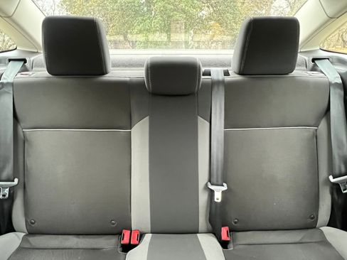 Used 2012 Ford Focus SE image 18