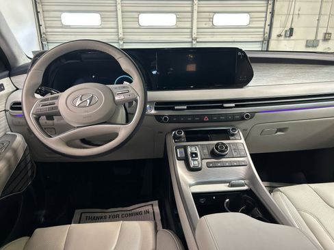 Used 2024 Hyundai Palisade Calligraphy AWD/4WD image 4