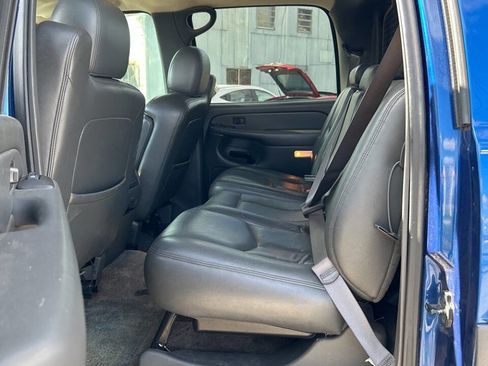 Used 2003 Chevrolet Avalanche 4x4 w/ Suspension Package, Off-Road image 5