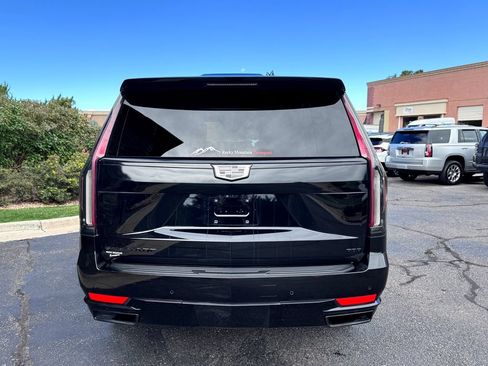 Used 2022 Cadillac Escalade Sport Platinum AWD/4WD image 8