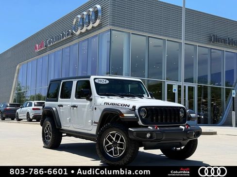 Used 2024 Jeep Wrangler Unlimited Rubicon AWD/4WD image 2