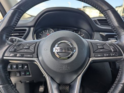 Used 2020 Nissan Rogue SV AWD/4WD image 20