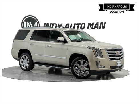 Used 2016 Cadillac Escalade Premium image 1