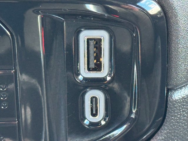 Certified 2026 Chevrolet Silverado 3500 High Country w/ Technology Package AWD/4WD image 40