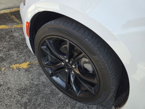 Used 2022 Dodge Charger SXT w/ Plus Group RWD image 13