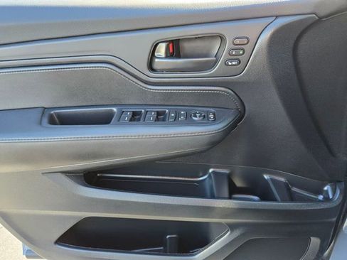 Used 2025 Honda Odyssey Sport-L image 32