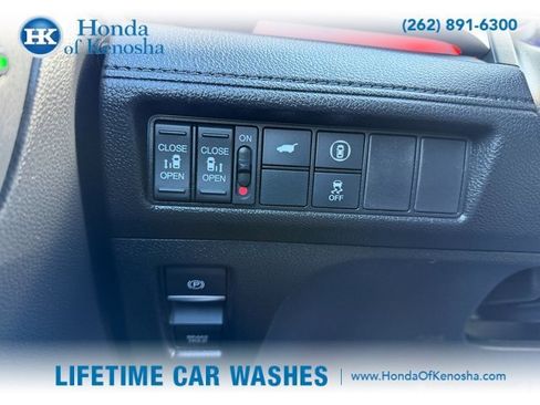Certified 2024 Honda Odyssey Sport image 30