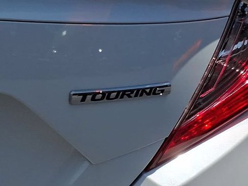 Used 2017 Honda Civic Touring image 32