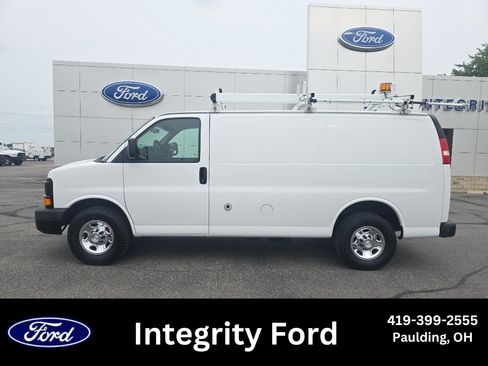 Used 2015 Chevrolet Express 2500 RWD image 1