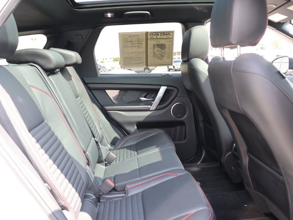 Used 2023 Land Rover Discovery Sport SE R-Dynamic AWD/4WD image 11