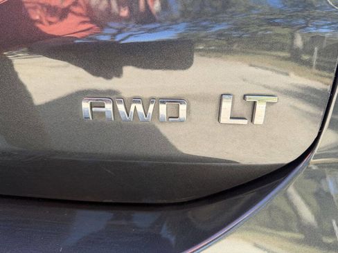 Used 2018 Chevrolet Equinox LT image 10