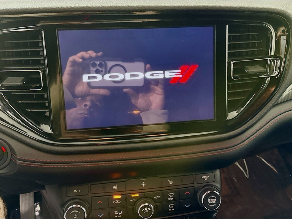 Used 2025 Dodge Durango GT RWD image 17