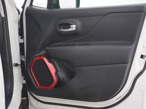 Used 2023 Jeep Renegade Trailhawk w/ Trailhawk Elite Group image 11