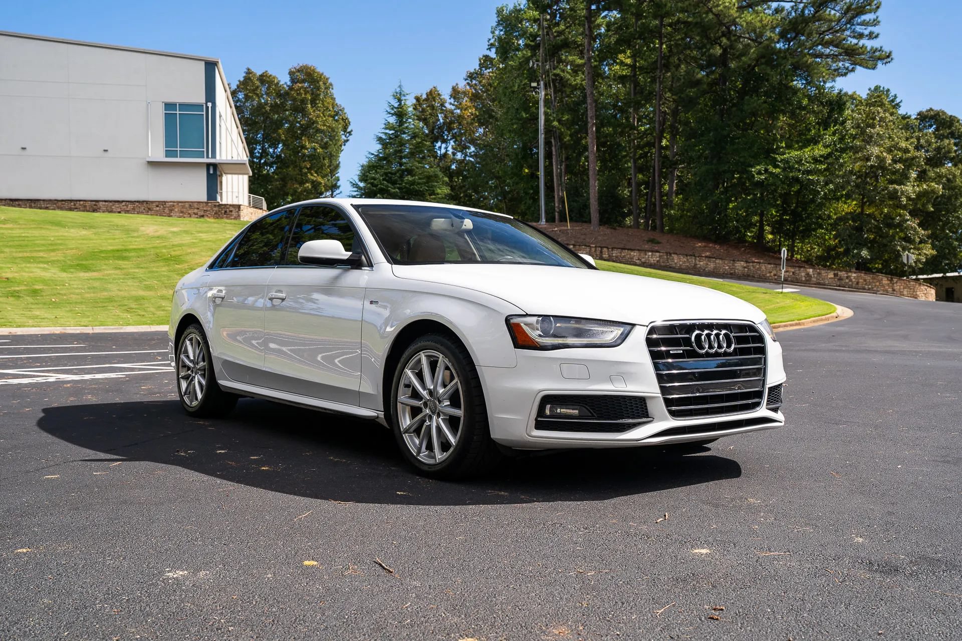 Used 2016 Audi A4 2.0T Premium Plus w/ Premium Plus Package AWD/4WD image 13