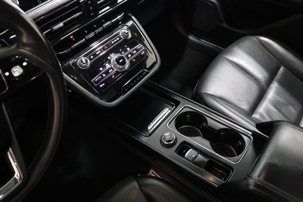 Used 2022 Lincoln Corsair Reserve AWD/4WD image 31