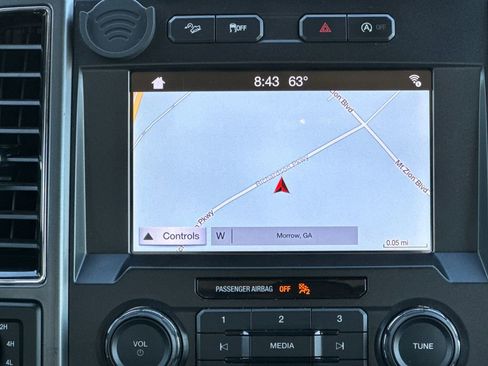 Used 2018 Ford F150 XLT w/ Equipment Group 302A Luxury image 19