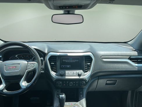 Used 2019 GMC Acadia SLT FWD image 9