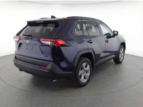 Used 2023 Toyota RAV4 XLE w/ Convenience Package image 6