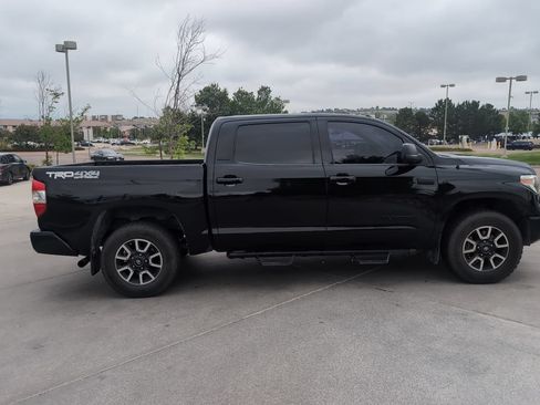 Used 2018 Toyota Tundra Limited w/ Limited Premium Package AWD/4WD image 10