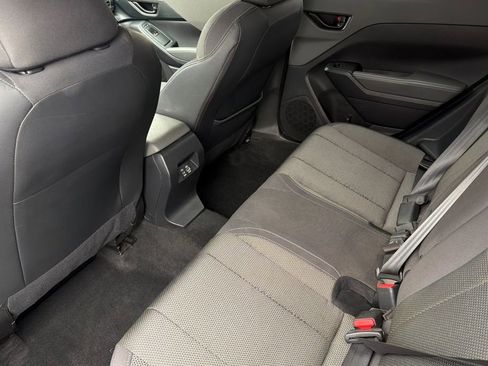 Used 2024 Subaru Crosstrek 2.0i Premium AWD/4WD image 12