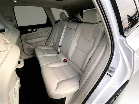 Used 2023 Volvo XC60 B5 Plus w/ Climate Package image 21