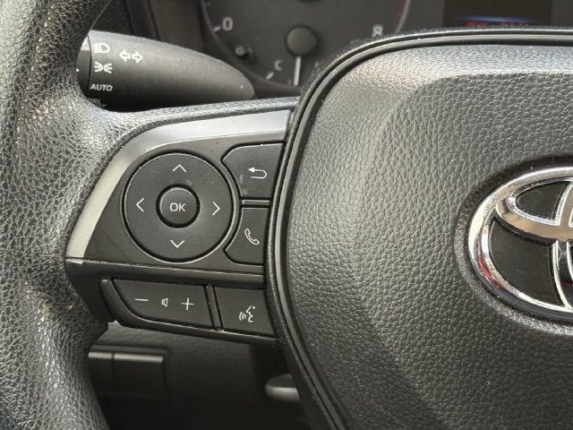 Used 2025 Toyota Corolla LE FWD image 14