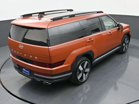 Used 2025 Hyundai Santa Fe Limited image 35