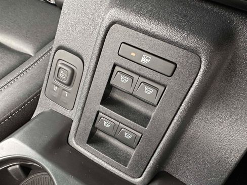 Used 2025 Ford Bronco Badlands AWD/4WD image 28