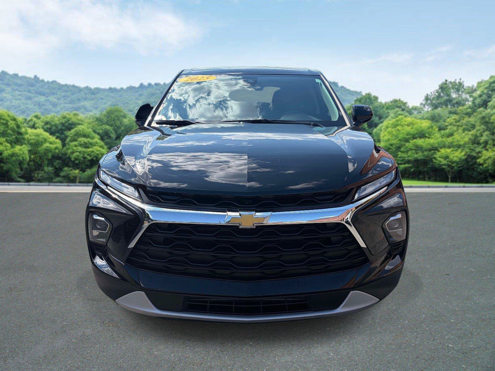 Used 2025 Chevrolet Blazer LT FWD image 26