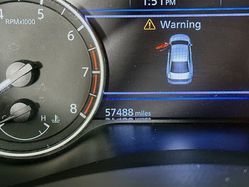 Used 2021 Nissan Altima 2.5 SR w/ SR Premium Package image 18