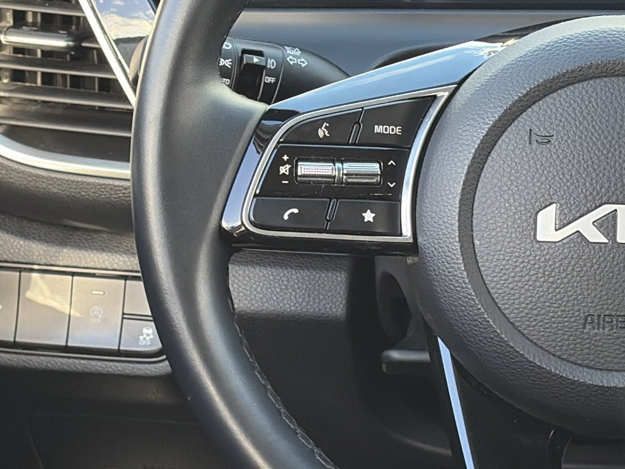 Certified 2026 Kia Seltos S FWD image 22