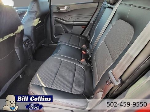 New 2024 Ford Escape SE image 22