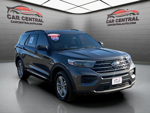 Used 2020 Ford Explorer XLT image 7
