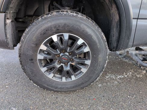 Used 2020 Nissan Titan PRO-4X image 33