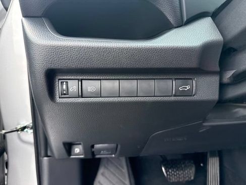 Used 2025 Toyota RAV4 XLE w/ Convenience Package AWD/4WD image 26