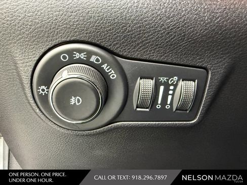 Used 2022 Jeep Compass Latitude AWD/4WD image 24