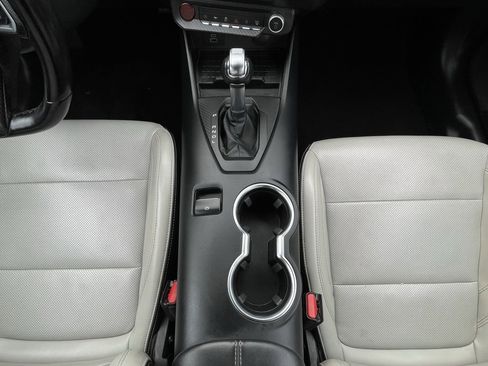 Used 2024 Ford Mustang Premium image 19